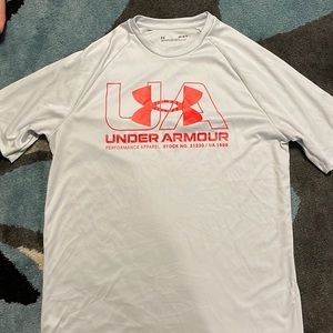Under Armour light grey tee